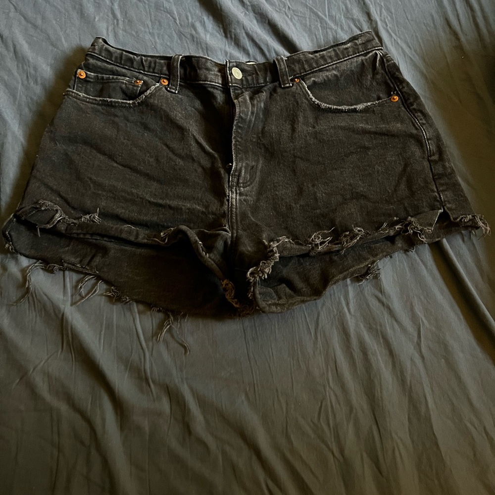 Abercrombie and Fitch short